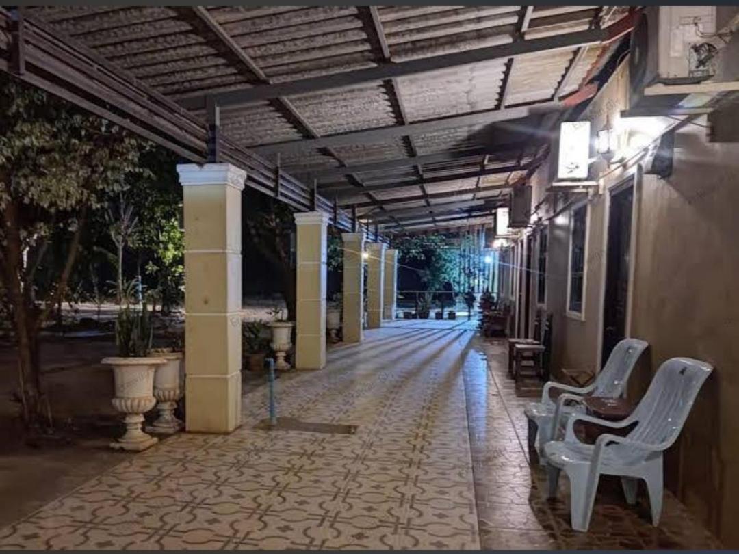 Erawan Guesthouse Паксе Екстериор снимка